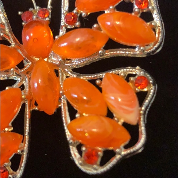 Vintage orange butterfly brooch - Picture 8 of 8